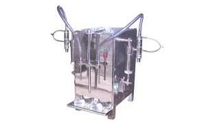 Semi Automatic Liquid Filling Machine